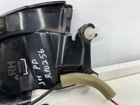 Plastik Nissan Qashqai II 2 J11 13-21r. prawa osłona lusterka zaślepka nakładka trójkąt drzwi przednich prawych 80292-4et0a