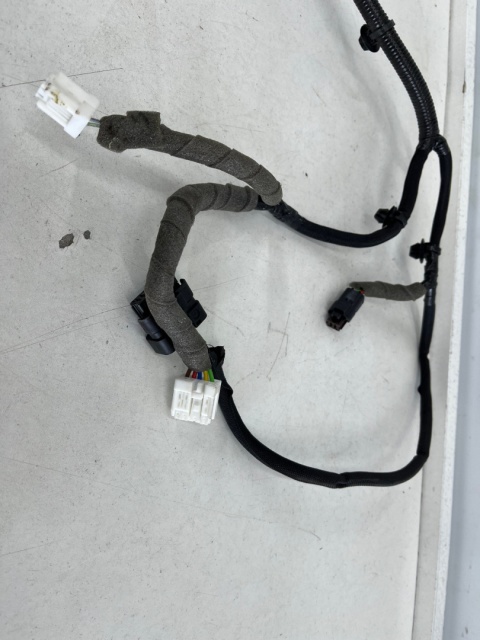 Wiązka Nissan Qashqai II 2 J11 13-21r. instalacja przewodów drzwi tylnych prawych 241264eh1a