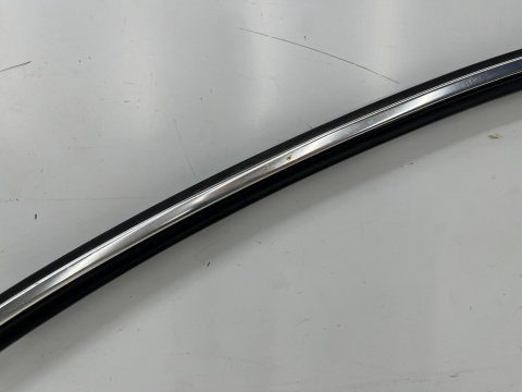 Listwa Mercedes CLK I 1 W208 C208 coupe 97-02r. prawa tylna nakładka zewnętrzna ozdobna szyby bocznej karoseryjnej chrom