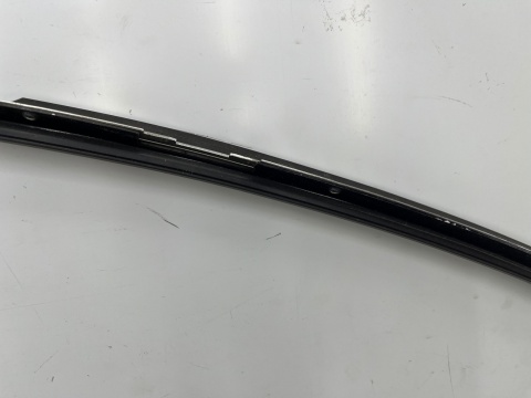 Listwa Mercedes CLK I 1 W208 C208 coupe 97-02r. prawa tylna nakładka zewnętrzna ozdobna szyby bocznej karoseryjnej chrom