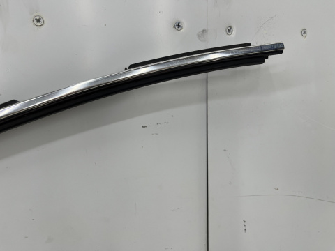 Listwa Mercedes CLK I 1 W208 C208 coupe 97-02r. prawa tylna nakładka zewnętrzna ozdobna szyby bocznej karoseryjnej chrom