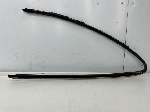 Listwa Mercedes CLK I 1 W208 C208 coupe 97-02r. prawa tylna nakładka zewnętrzna ozdobna szyby bocznej karoseryjnej chrom