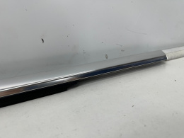 Listwa Mercedes W246 B-klasa zgarniająca zewnętrzna nakładka drzwi lewych przednich 11-18r. chrom a2467250182