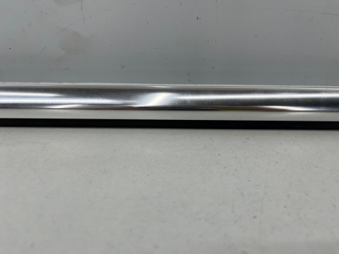Listwa VW Passat B6 kombi zgarniająca zewnętrzna nakładka drzwi lewych tylnych 05-10r. chrom 3af839475