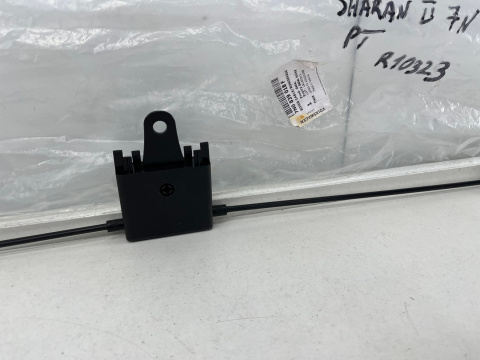 Zamek drzwi VW Sharan II 7n alhamdra II 7n 10-22r. linka cięgno drzwi przesuwnych prawy tył 7n0839018f