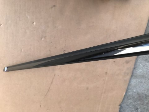 Listwa BMW E93 CABRIO COUPE nakładka zgarniająca szyby drzwi lewa przednia ozdobna czarna ShadowLine 7119080 7119079