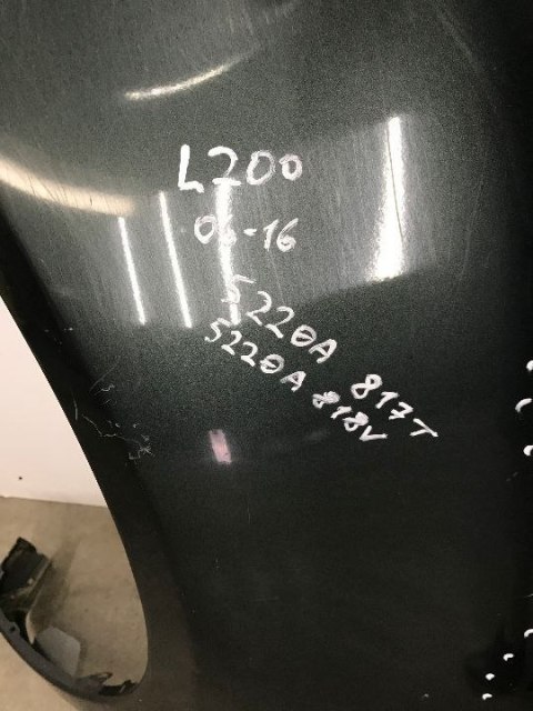 Błotnik Mitsubishi L200 lewy przedni 2006-2016r. 5220A817T