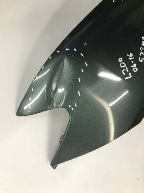 Błotnik Mitsubishi L200 lewy przedni 2006-2016r. 5220A817T