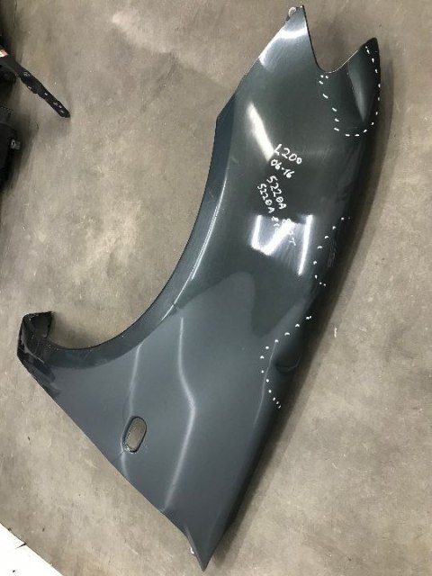 Błotnik Mitsubishi L200 lewy przedni 2006-2016r. 5220A817T