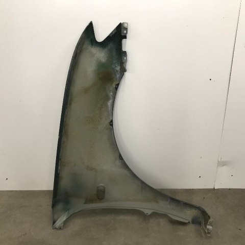 Błotnik Mitsubishi L200 lewy przedni 2006-2016r. 5220A817T