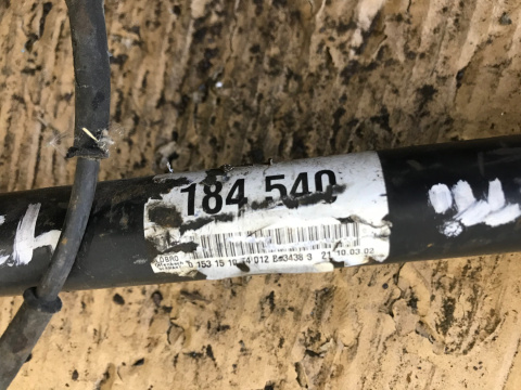 Zwrotnica Maserati 4200 GT GranSport Coupe Spyder piasta półoś prawa przednia 01-07r. 184540 189337