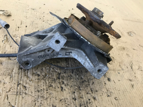 Zwrotnica Porsche Boxster 986 piasta lewa tylna 1996-2004r. 98633115820