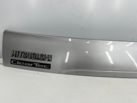 Listwa Mitsubishi Eclipse Cross 18-21r. przedlift blenda nakładka klapy bagażnika 5817A275ZZ