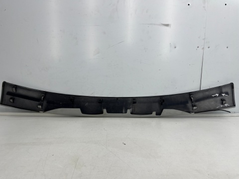 Listwa Mitsubishi Eclipse Cross 18-21r. przedlift blenda nakładka klapy bagażnika 5817A275ZZ