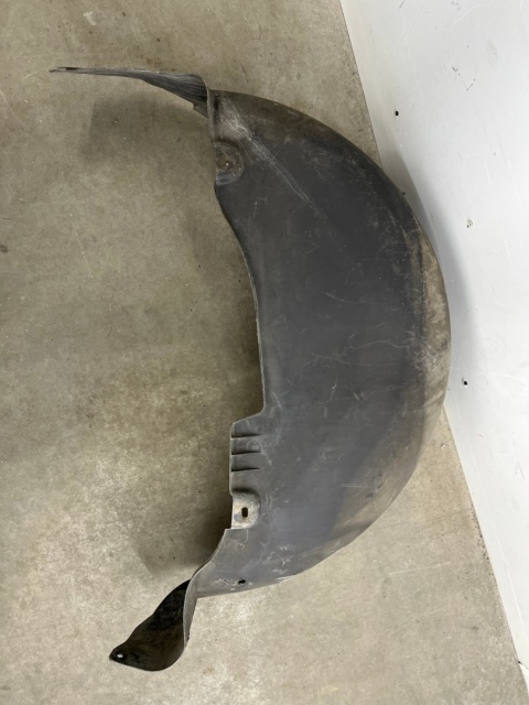 Nadkole Mercedes A-klasa W168 97-04r. prawe tylne prawy tył osłona A1686985830