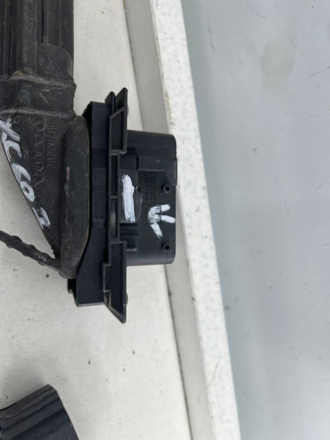 Wiązka Volvo XC60 I 08-17r. instalacja przewodów drzwi przednich lewych kierowcy 31374729