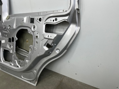 Drzwi Ford B-Max 12-17r. prawy tył prawe tylne AV11R24720AH
