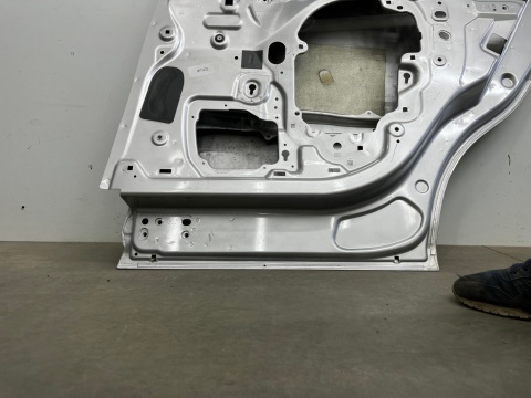 Drzwi Ford B-Max 12-17r. prawy tył prawe tylne AV11R24720AH