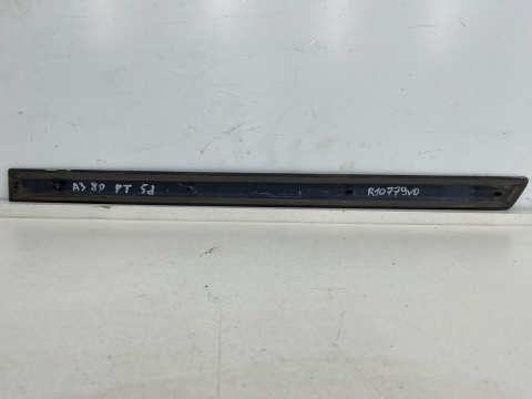 Listwa Audi A3 8P Sportback 5d 03-13r. nakładka drzwi boczna prawa tylna 8p4853964b kolor Ly9b