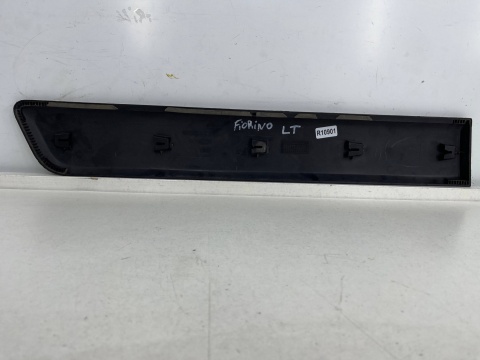 Listwa Citroen Nemo Bipper Fiorino III Qubo lewa tylna nakładka drzwi przesuwnych 07-17r. 1308820070
