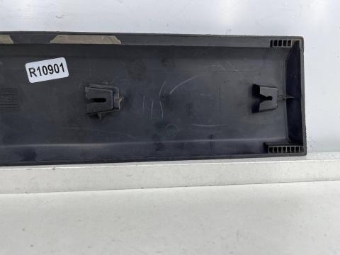 Listwa Citroen Nemo Bipper Fiorino III Qubo lewa tylna nakładka drzwi przesuwnych 07-17r. 1308820070