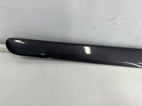 Listwa Opel Zafira B prawa przednia nakładka drzwi 2005-2014r. 13137773