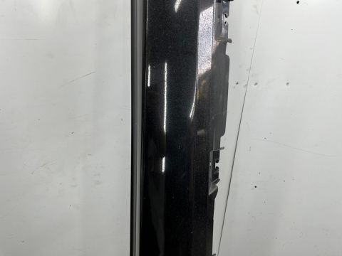 Nakładka progu BMW X5 G05 18r.- M-pakiet prawa listwa próg zewnętrzny 8069278