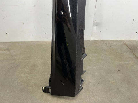 Nakładka progu BMW X5 G05 18r.- M-pakiet prawa listwa próg zewnętrzny 8069278