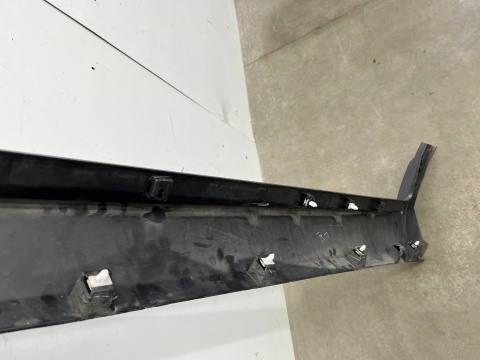 Nakładka progu Opel Crossland X 17r.- prawa listwa próg zewnętrzny 13482064