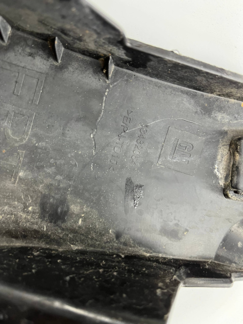 Nakładka progu Opel Crossland X 17r.- prawa listwa próg zewnętrzny 13482064