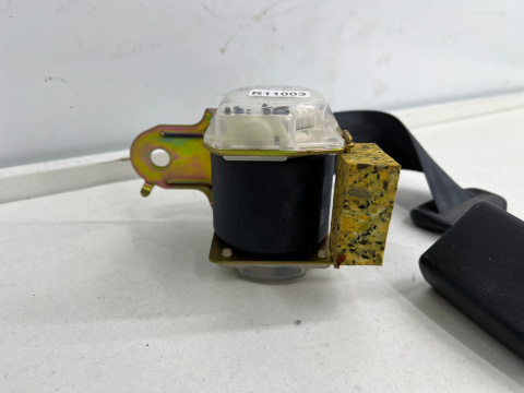 Pas bezpieczeństwa Lexus IS I is250 is200 is300 1998-2005r. SEDAN środkowy tylny 7e9110