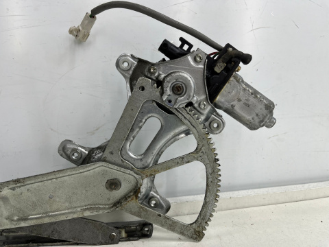 Podnośnik szyb Lexus IS I is250 is200 is300 98-05r. prawy przedni silniczek mechanizm 2pin 85720-53020