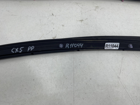 Uszczelka Mazda CX-5 I 12-17r. guma na drzwiach prawych przednich kd5d-z02