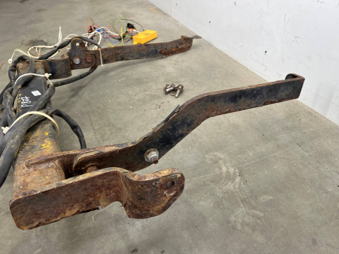 Hak Citroen C8 Fiat Ulysse Peugeot 807 Phedra zaczep holowania przyczepy moduł wiązka komplet 5f001v2