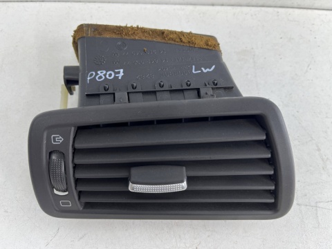 Kratka nawiewu Peugeot 807 Citroen C8 Fiat Ulysse Lancia Phedra nadmuchu deski wnętrza lewa 1484109077
