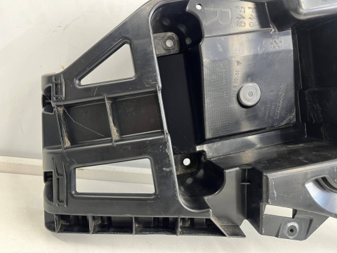 Ślizg BMW X1 F48 F49 15-22r. tylne prawe mocowanie zderzaka wspornik uchwyt 7332318