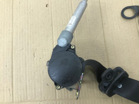 Pas bezpieczeństwa mercedes a-klasa W168 lewy przód97-04 czarny