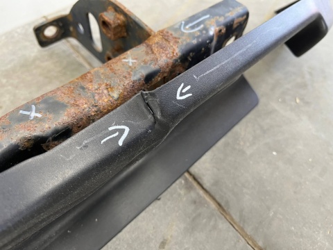 Zderzak tylny Nissan Navara IV 4 D23 NP300 Renault Alaskan belka nakładka listwa zderzaka 2015r.->