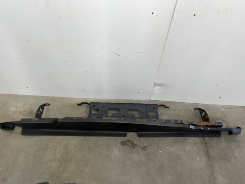 Zderzak tylny Nissan Navara IV 4 D23 NP300 Renault Alaskan belka nakładka listwa zderzaka 2015r.->