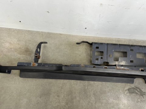 Zderzak tylny Nissan Navara IV 4 D23 NP300 Renault Alaskan belka nakładka listwa zderzaka 2015r.->