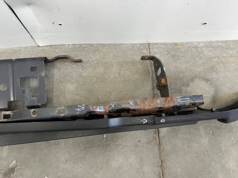 Zderzak tylny Nissan Navara IV 4 D23 NP300 Renault Alaskan belka nakładka listwa zderzaka 2015r.->