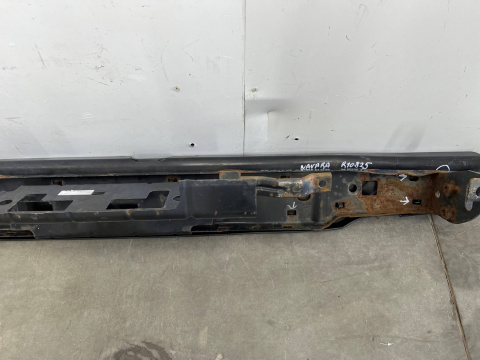 Zderzak tylny Nissan Navara IV 4 D23 NP300 Renault Alaskan belka nakładka listwa zderzaka 2015r.->