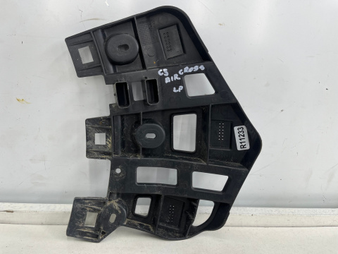 Ślizg Citroen C5 Aircross 17r.- lewe przednie przód mocowanie zderzaka wspornik uchwyt 9826693980