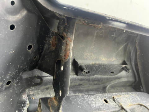 Zderzak tylny Mitsubishi L200 lift z belką komplet nakładka zderzaka 2019r.- 6410d648zz 6410d647zz