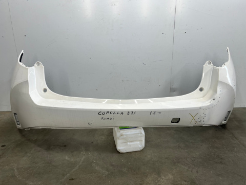Zderzak tylny Toyota Corolla E21 E210 18r.- 12 XII tył Kombi