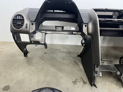 Deska rozdzielcza Lexus IS I is200 is300 98-05r. kokpit konsola z poduszką powietrzną AIRBAG kierownicy pasażera KOMPLET