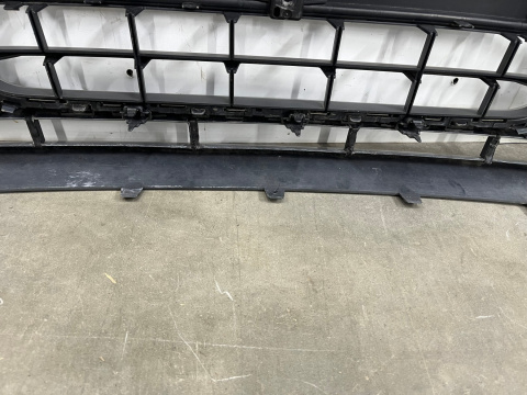 Zderzak przedni Audi A3 III 8V3 13-16r. przedlift PDC 8V3807437