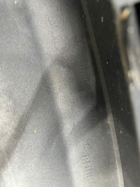 Zderzak przedni Audi A3 III 8V3 13-16r. przedlift PDC 8V3807437