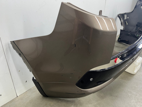 Zderzak tylny Land Rover Discovery Sport 19r.- Lift R-Dynamic SE tył 4xPDC GK7M-17D781-B