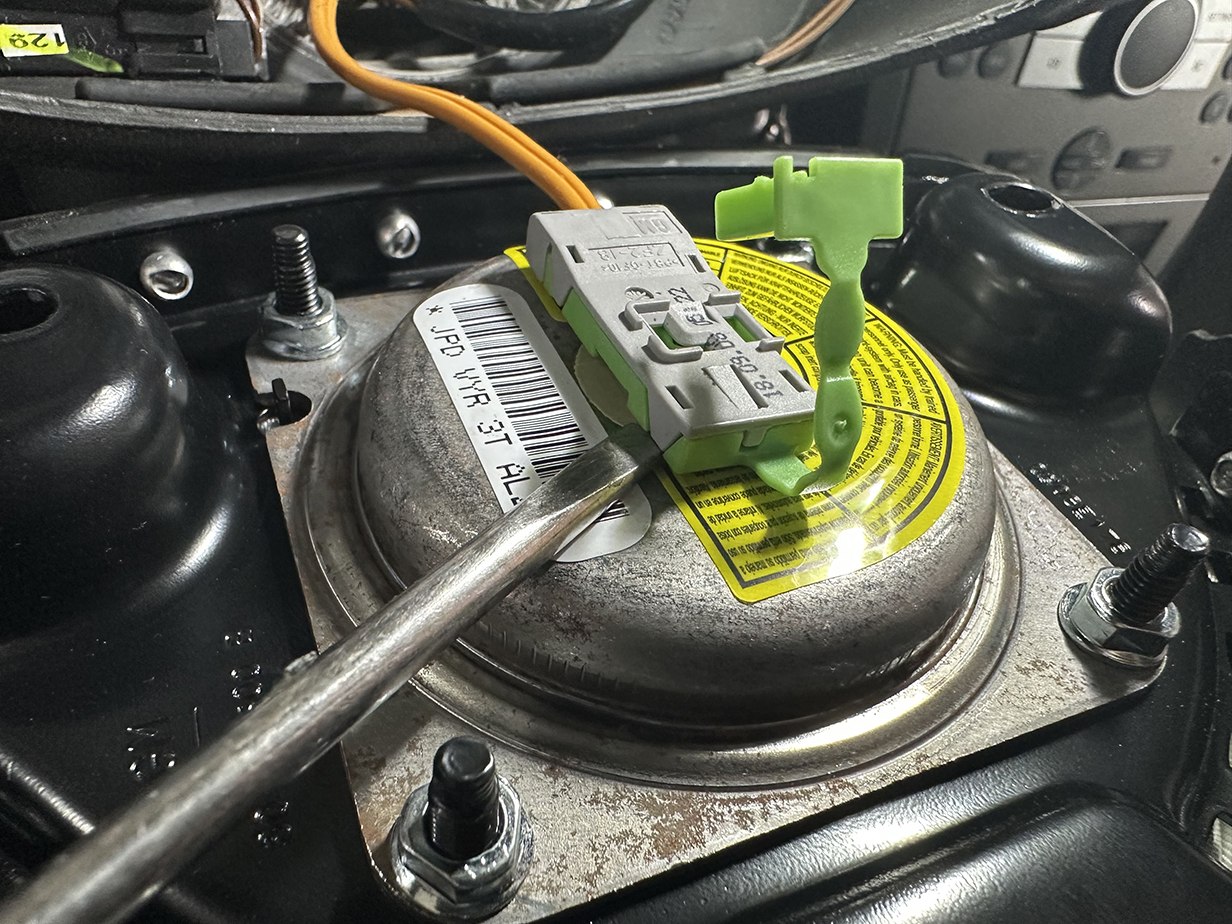 Demontaż poduszki AirBag Opel Meriva A 03-10r.